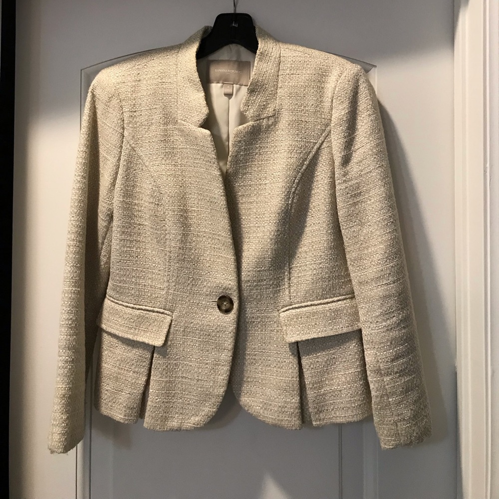 Banana Republic Blazer Size 6 Gently used